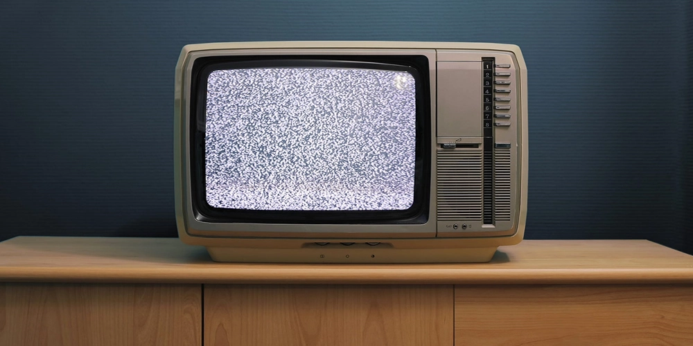چه کسی تلویزیون را اختراع کرد؟